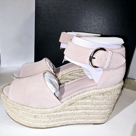 Marc Fisher Shoes - Marc Fisher Alita  Platform Wedge espadrille sandals, size 8.5, new in box, ligh